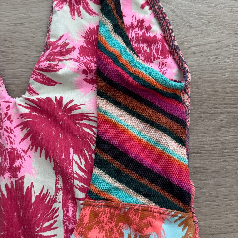 MAAJI - Pluma Bluma One Piece Reversible Swimsuit - Picture 10 of 15